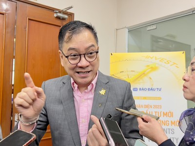 Ông Quan Đức Hoàng trả lời phỏng vấn báo Kl99ok phiên bản mới 99Kl99 link đăng nhập bên hành lang Tọa đàm sáng 7/2 (Ảnh: M.M)