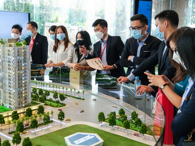 Quy định giao dịch Web Tổng Nhà Cái 99Kl99 Giải Trí Bậc Nhất phải qua sàn đang gây nhiều ý kiến trái chiều (Ảnh minh hoạ)