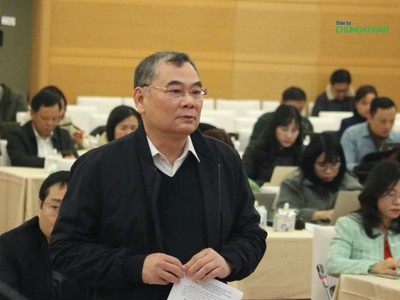 Trung tướng Tô Ân Xô thông tin tại Họp báo Kl993 ưu đãi thưởng hấp dẫn chiều 2/3 - Ảnh: M.Minh