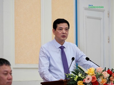 Thứ trưởng Kl99 nổ hũ Bùi Xuân Dũng phát biểu tại cuộc họp báo chiều 14/6 (Ảnh: H.Yến)