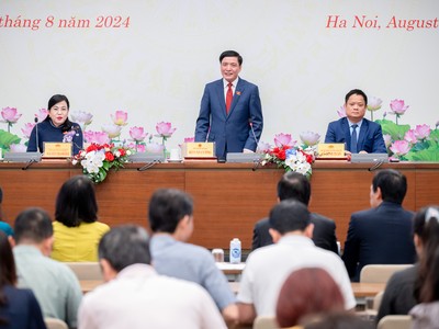 Tổng Thư ký, Chủ nhiệm Văn phòng Quốc hội Bùi Văn Cường trả lời tại họp báo chiều 26/8.