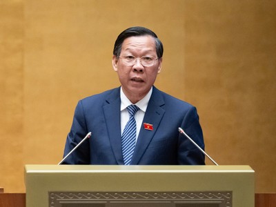 Ông Phan Văn Mãi - Chủ nhiệm Ủy ban Kl992 cổng game cá cược và Kl991.com nạp rút nhanh báo cáo trước Quốc hội (Ảnh: Cổng TTĐT Quốc hội)