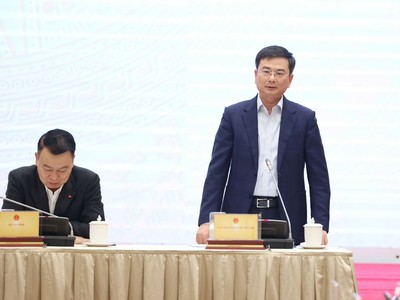 Phó Thống đốc NHNN Phạm Thanh Hà thông tin tại họp báo Kl993 ưu đãi thưởng hấp dẫn chiều 6/12