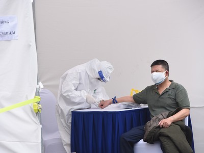 Quy trình test nhanh Covid - 19 trên diện rộng tại Hà Nội