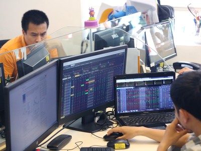 8 tháng, nhà Kl99ok phiên bản mới nước ngoài KL99 là nhà cái cá cược trực tuyến hàng đầu tại châu Á gần 6.000 tỷ đồng trên HOSE