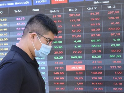 Kỳ vọng “gỡ nghẽn” dòng tiền