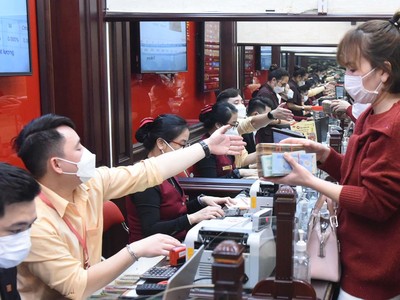 Giá vàng hôm nay ngày 2/3: Ngược chiều thế giới, vàng trong nước đồng loạt mất giá