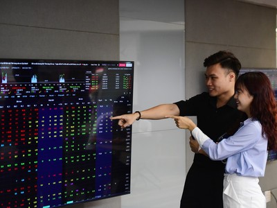 Chuyên gia VDSC: Dòng tiền tìm đến KL99 là cổng game giải trí trực tuyến hàng đầu hiện nay vừa và nhỏ, 2 nhóm ngành triển vọng lớn