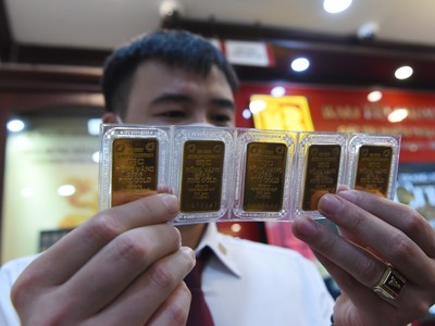 Giá vàng hôm nay ngày 11/4: Ngược dòng thị trường, vàng SJC vững vàng ở vùng đỉnh trên 84 triệu đồng/lượng