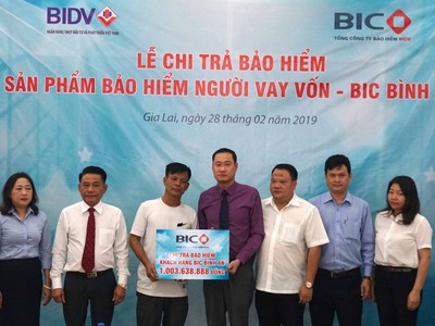 BIC chi trả Kl99kl phiên bản hoạt động hơn 1 tỷ đồng cho khách hàng vay vốn bị ngạt khí CO tại Gia Lai
