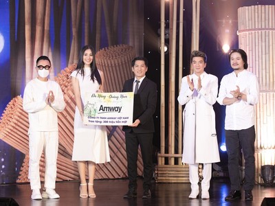 Amway Việt Nam ủng hộ 300 triệu đồng hỗ trợ 2 tỉnh miền Trung vượt qua đại dịch Covid-19