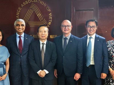 CEO Manulife Châu Á cam kết Kl99ok phiên bản mới lâu dài vào ngành Kl99kl phiên bản hoạt động nhân thọ và sức khỏe tại Việt Nam