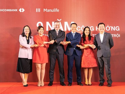Đội ngũ Lãnh đạo cấp cao của Techcombank và Manulife
