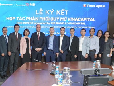 Lễ ký kết hợp tác triển khai phân phối sản phẩm chứng chỉ quỹ giữa Công ty cổ phần Digi Invest và Công ty Quản lý Quỹ VinaCapital