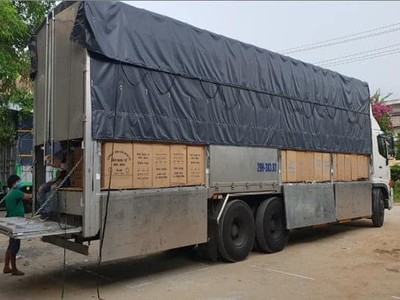 Tiếp tục thu giữ xử phạt gần 950.000 khẩu trang không rõ xuất xứ