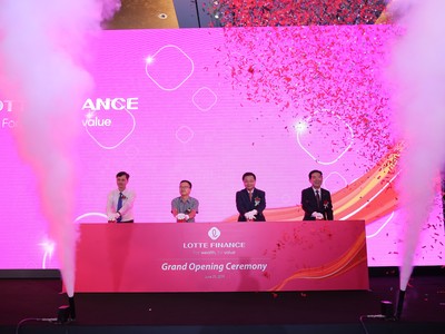 Các đại biểu ấn nút chính thức ra mắt Công ty Kl991.com nạp rút nhanh LOTTE
