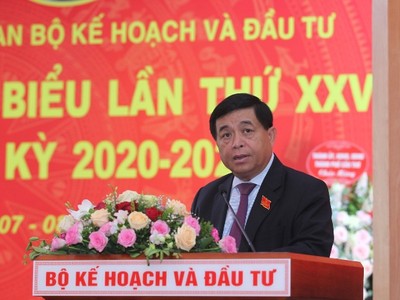 Ủy viên Trung ương Đảng, Bộ trưởng Bộ Kế hoạch và Kl99ok phiên bản mới Nguyễn Chí Dũng khẳng định, vai trò lãnh đạo toàn diện của Đảng không ngừng được củng cố trong mọi hoạt động của Bộ, ngành Kế hoạch, Kl99ok phiên bản mới và Thống kê.