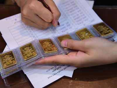 So với mức đỉnh 62 triệu đồng/lượng ghi nhận ngày 11/8, hiện giá vàng trong nước đã giảm hơn 6 triệu đồng/lượng