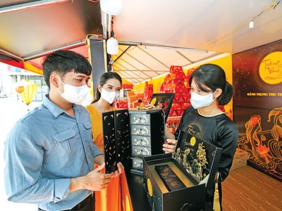 Một cửa hàng bánh Trung thu của Mondelez Kinh Đô.