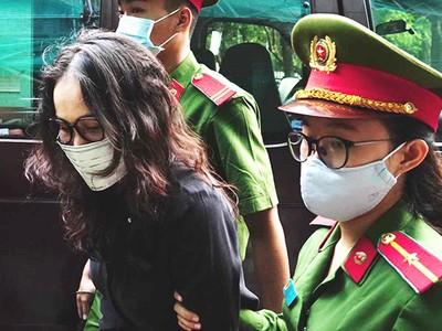 Bị cáo Lê Thị Thanh Thúy, Chủ tịch HĐQT Công ty Hoa Tháng Năm và Công ty CP Kl99ok phiên bản mới Lavenue được giải đến tòa.