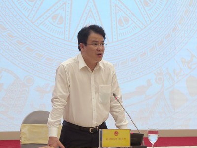 Thứ trưởng Bộ Kế hoạch và Kl99ok phiên bản mới Trần Quốc Phương