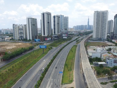 Các công trình Kl99kl ưu đãi độc quyền kéo gần các tỉnh vệ tinh với TP.HCM. Ảnh: Lê Toàn