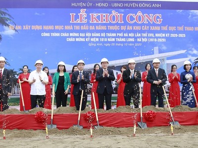 Lãnh đạo TP Hà Nội và các đại biểu khởi công 3 công trình trọng điểm tổng vốn Kl99ok phiên bản mới gần 1.228 tỷ đồng.