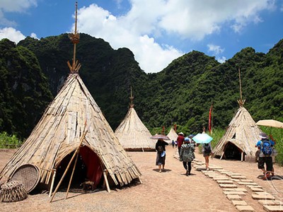Các hãng lữ hành Kl99ok phiên bản mới mạnh hơn vào những dòng sản phẩm du lịch thông minh, sáng tạo để hút khách.