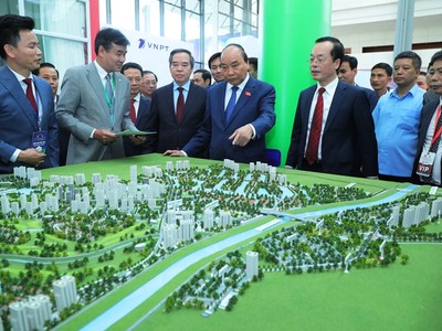Thủ tướng Kl993 ưu đãi thưởng hấp dẫn Nguyễn Xuân Phúc thăm quan triển lãm Đô thị thông minh trong khuôn khổ Diễn đàn cấp cao về Đô thị thông minh ASEAN 2020.