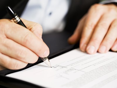 Đằng sau những hợp đồng Kl99kl phiên bản hoạt động “mồ côi”