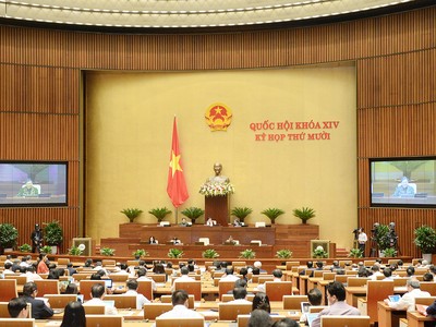 Quốc hội sửa Luật Cư trú, sổ hộ khẩu có giá trị tới năm 2022