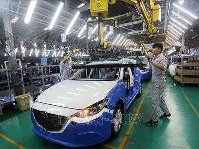 Dây chuyền lắp ráp xe Mazda của Công ty Cổ phần Ô tô Trường Hải trong Khu Kl992 cổng game cá cược mở Chu Lai (Quảng Nam). Ảnh minh họa: TTXVN