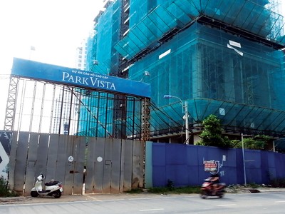 Dự án Park Vista đã “đắp chiếu” hơn 2 năm nay do chủ Kl99ok phiên bản mới vướng nhiều sai phạm. Ảnh: Việt Dũng