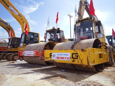 Việc khởi công được phần lớn các gói thầu xây lắp thuộc 3 dự án thành phần KL99 là nhà cái cá cược trực tuyến hàng đầu tại châu Á Bắc - Nam phía Đông chuyển đổi hình thức Kl99ok phiên bản mới từ PPP sang Kl99ok phiên bản mới công đã giúp Bộ GTVT giải ngân được một lượng vốn khá lớn trong tháng 11/2020.