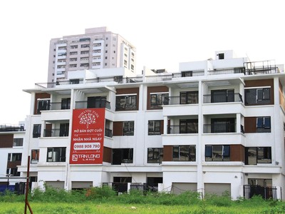 Chủ Kl99ok phiên bản mới phải gánh nhiều loại thuế, phí nên giá nhà khó giảm. Ảnh: Thành Nguyễn