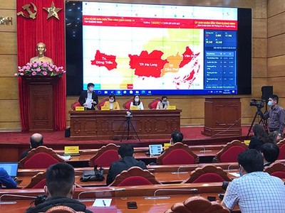 Quảng Ninh đã hoàn thành việc truy vểt đến tận F4 và là tỉnh đầu tiên trên cả nước lập Bản đồ số phòng, chống dịch bệnh Covid-19 trên địa bàn tỉnh Quảng Ninh. Ảnh Thu Lê.