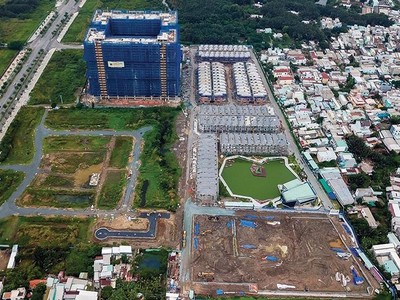 Nhiều dự án “đắp chiếu” lâu năm, rất mong được giải cứu. Trong ảnh: Dự án Green Star Sky Garden của Công ty Hưng Lộc Phát