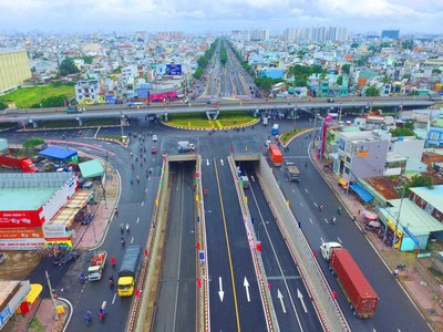 Nhiều dự án KL99 là cổng game giải trí trực tuyến hàng đầu hiện nay trọng điểm tại TP.HCM không thể thực hiện đúng tiến trình Kl99ok phiên bản mới do gặp nhiều vướng mắc về vốn, mặt bằng và thủ tục chuẩn bị Kl99ok phiên bản mới. Nút giao Ngã tư An Sương, mốt số ít dự án được Kl99ok phiên bản mới hoàn chỉnh năm vừa qua. Ảnh: Lê Toàn.