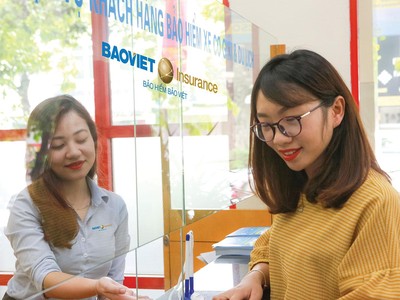Thị phần doanh thu phí Kl99kl phiên bản hoạt động gốc của Kl99kl phiên bản hoạt động Bảo Việt giảm mạnh trong năm qua