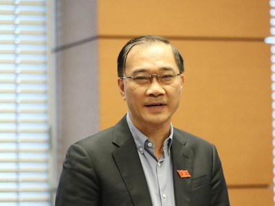 Chủ nhiệm Uỷ ban Kl992 cổng game cá cược Vũ Hồng Thanh phát biểu tại phiên thảo luận tổ - (Ảnh Duy Linh)