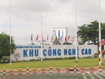 Dự án chậm khởi công theo cam kết khoảng 6 tháng, với lý do chính là Covid-19 diễn biến phức tạp khiến việc di chuyển của nhà Kl99ok phiên bản mới nước ngoài gặp nhiều khó khăn.
