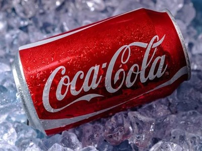 Kế hoạch tăng giá sẽ giúp cải thiện Kl99 nổ hũ, nhưng Coca-Cola có thể phải đối mặt với việc mất đi lượng lớn người tiêu dùng đang thắt chặt chi tiêu thời Covid-19. Ảnh: Internet
