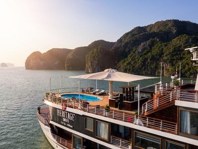 Đứng cạnh “người khổng lồ”, du lịch Cát Hải vẫn hút nhà Kl99ok phiên bản mới, du khách