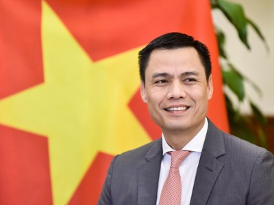 Thứ trưởng Bộ Ngoại giao Đặng Hoàng Giang