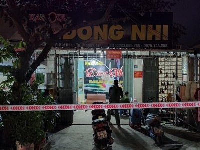 TP.Móng Cái vừa xử phạt, thực hiện cách ly tập trung bắt buộc và tự trả phí đối với 8 người hát karaoke