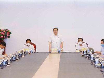 Chủ tịch Quốc hội Vương Đình Huệ đã làm việc với Ban Dân nguyện (Ảnh DT).