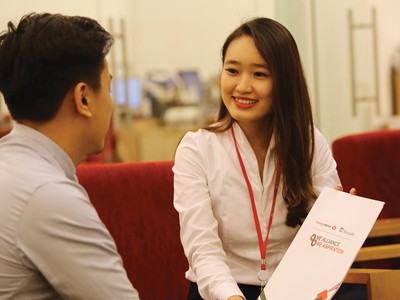 Bancassurance giúp nhiều Kl991.com World Cup 2026 Chính Thức Kl99kl phiên bản hoạt động nhân thọ bứt phá về doanh thu phí khai thác mới trong quý I/2021. Ảnh: Dũng Minh