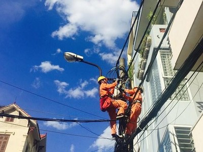 Tiêu thụ điện tiếp tục lập đỉnh mới trong ngày 1/6