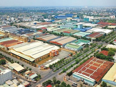 Hàng loạt khu công nghiệp tại TP.HCM còn để hoang đất.