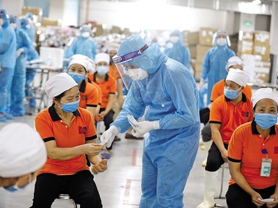 Chống dịch tốt và đẩy nhanh tiêm chủng vắc-xin phòng Covid-19 nhằm đạt được miễn dịch cộng đồng là cách để Việt Nam sớm mở cửa trở lại nền Kl992 cổng game cá cược. 
